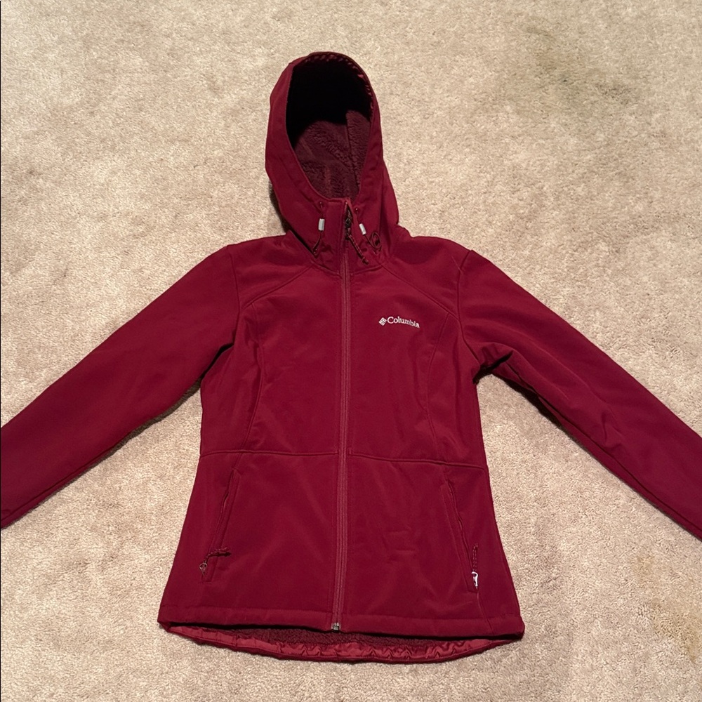 Columbia Women's Burgundy Hooded Ski Jacket